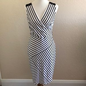 Instantly slimming black & white dress